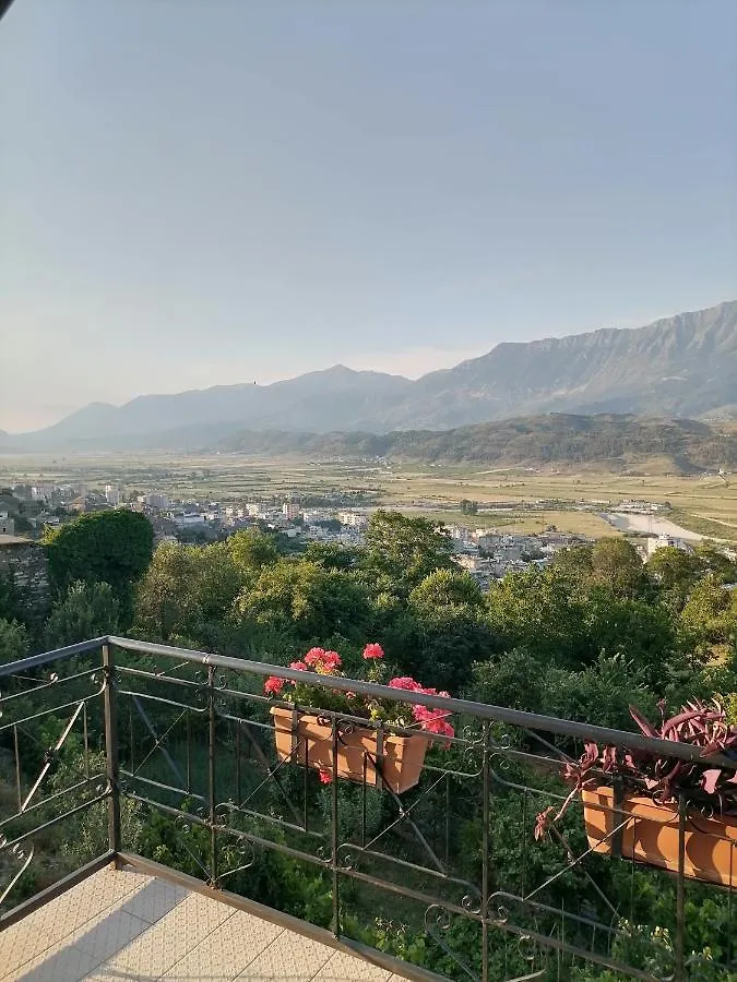 Bixhaku Guesthouse Gjirokaster