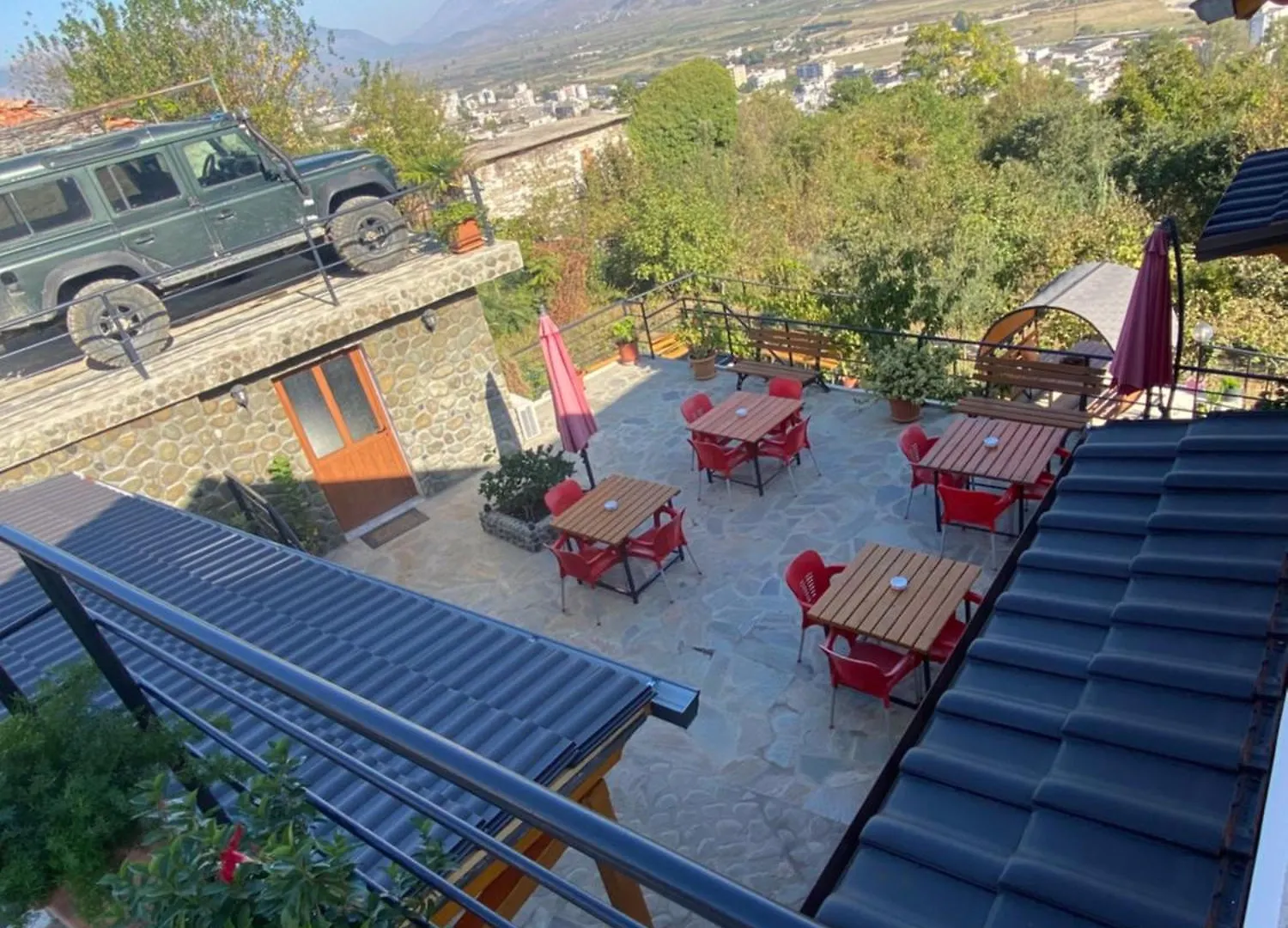 Bixhaku Guesthouse Gjirokaster Albania