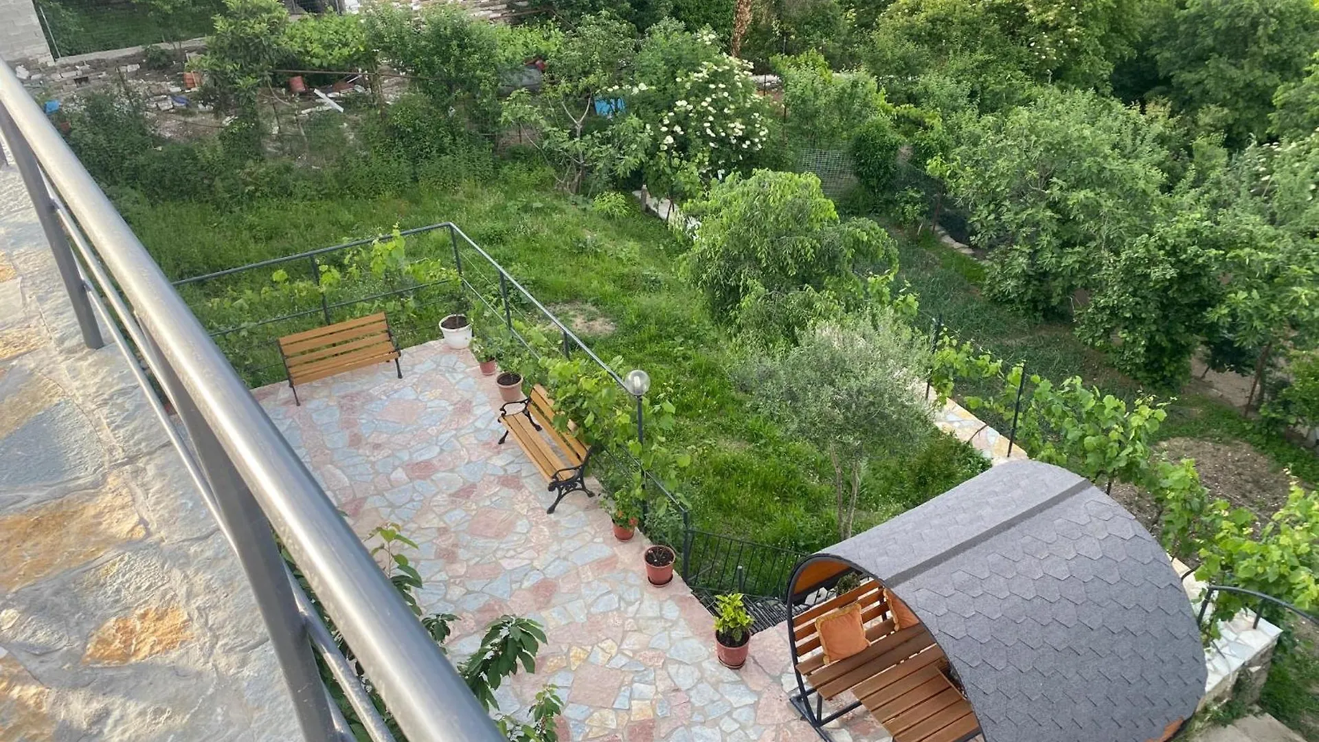 Bixhaku Guesthouse Gjirokaster Albania